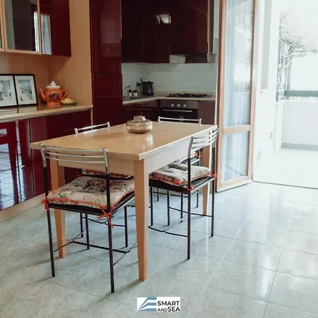 Smart And Sea Gardens *