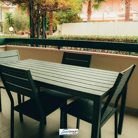 Apartment Smart And Sea Gardens Tortoreto