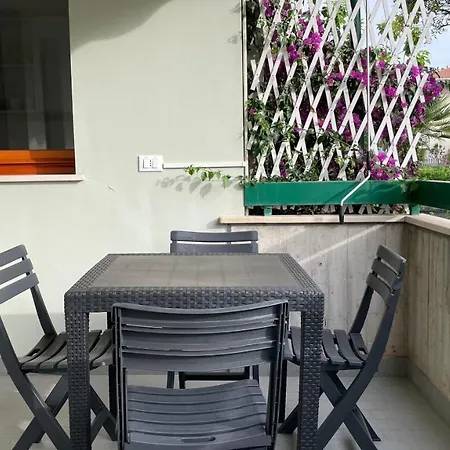 Apartment Smart And Sea Gardens