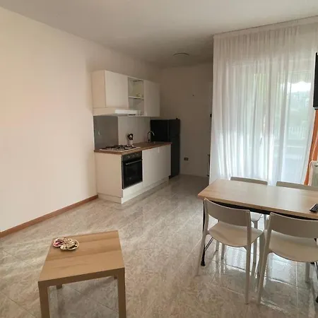 Smart And Sea Gardens Apartment *